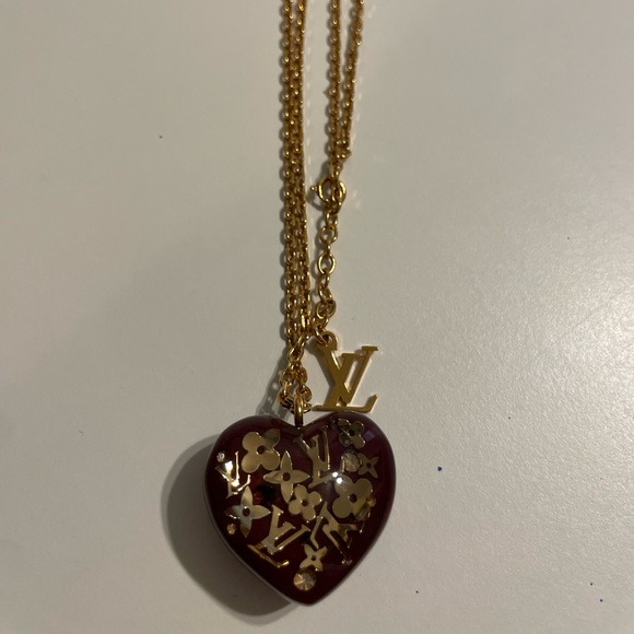 Louis Vuitton Red Heart Shaped Inclusion Pendant Gold Tone Chain Necklace - Picture 1 of 2